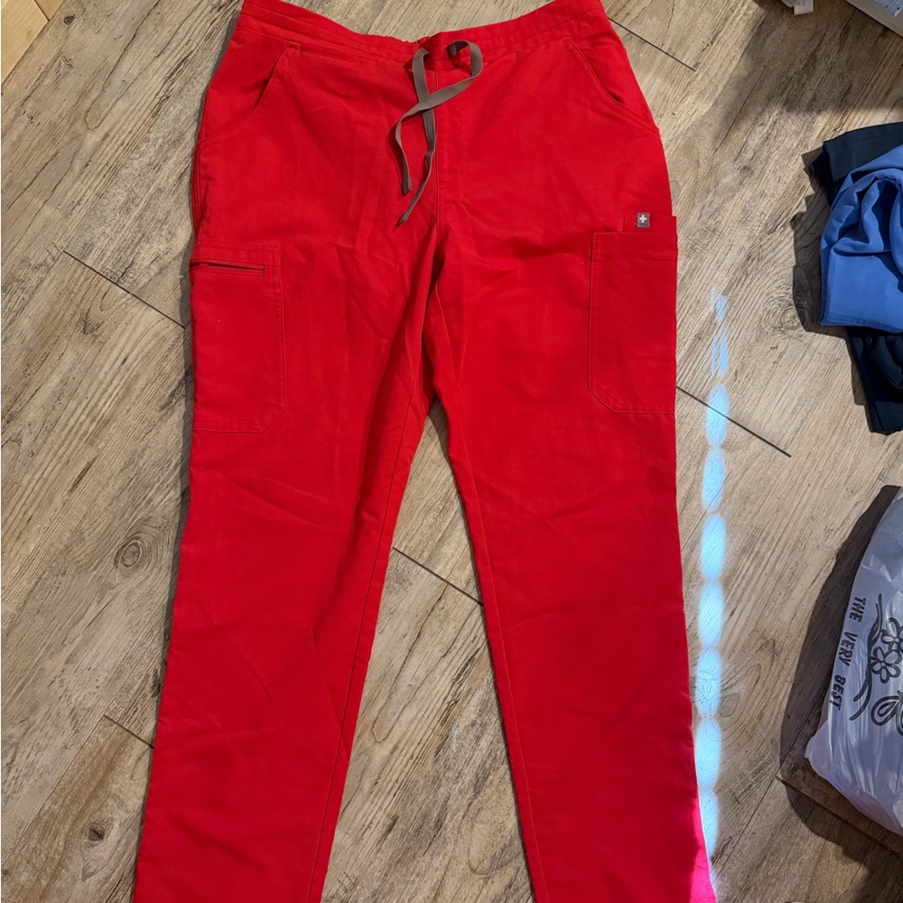 Yola womens figs red medium pants